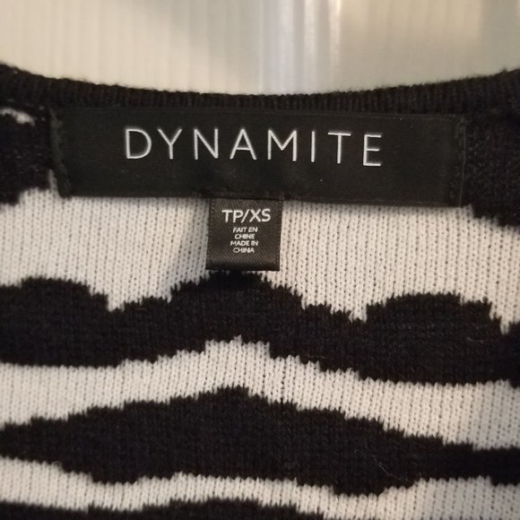 Dynamite V Neck Dress - XS - Picture 4 of 7